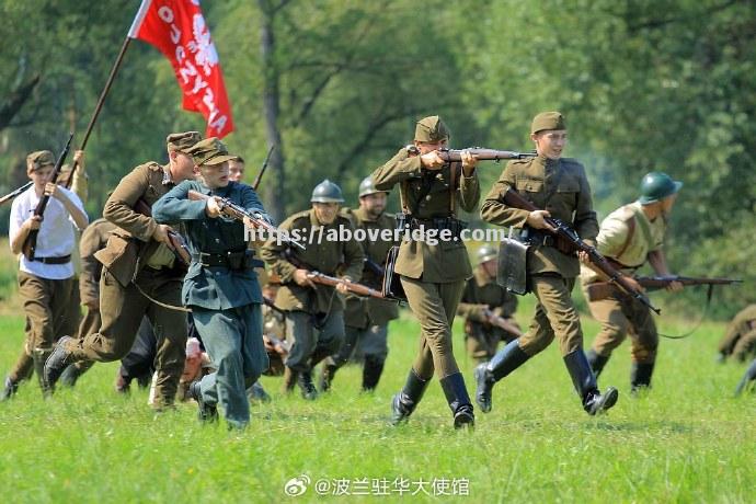 南宫娱乐-波兰队备战重要战役，期待胜利